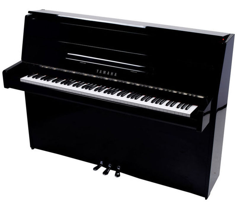 YAMAHA B1- 2 950 €